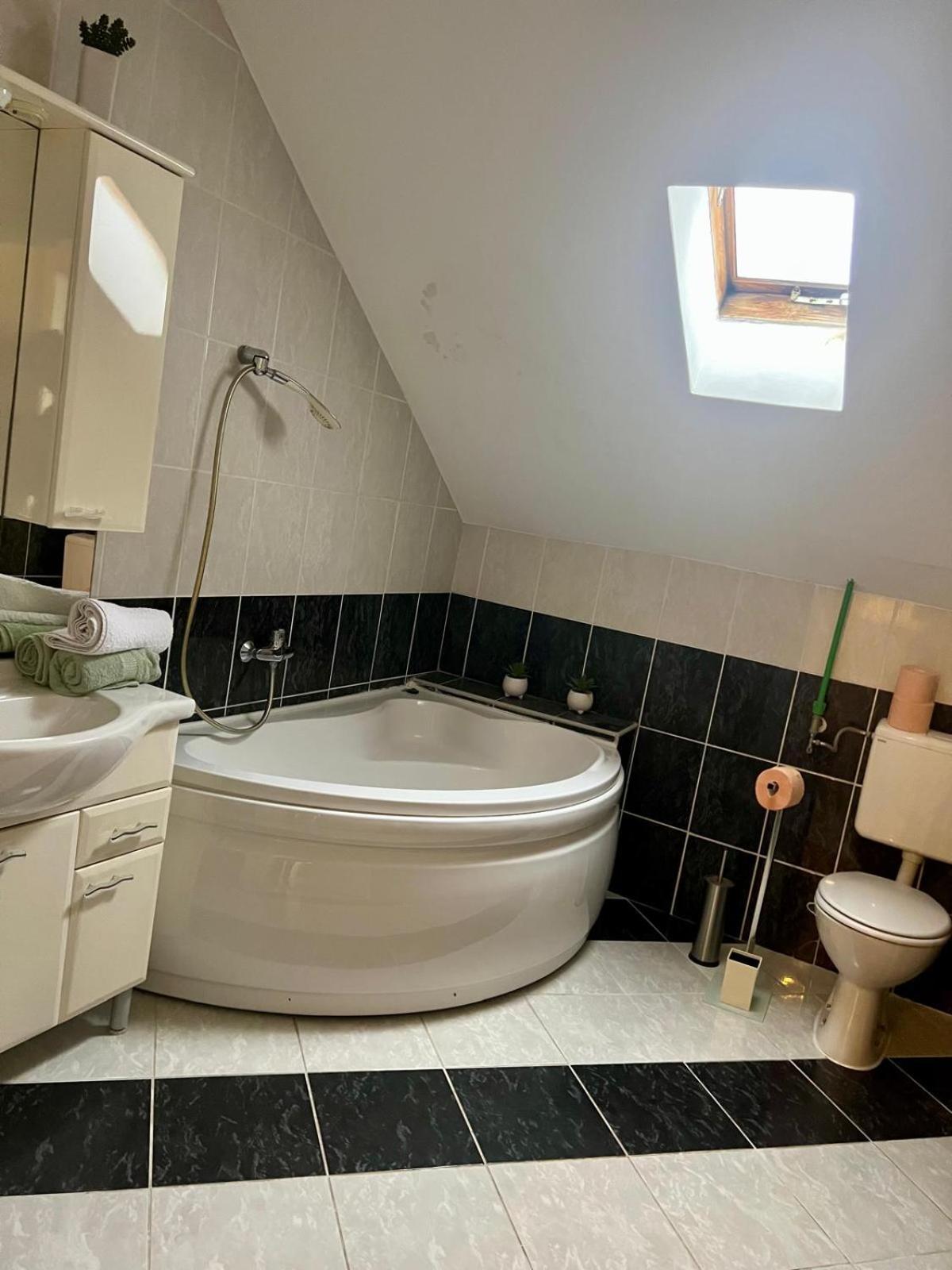 Guest House Ruza Tenja 외부 사진